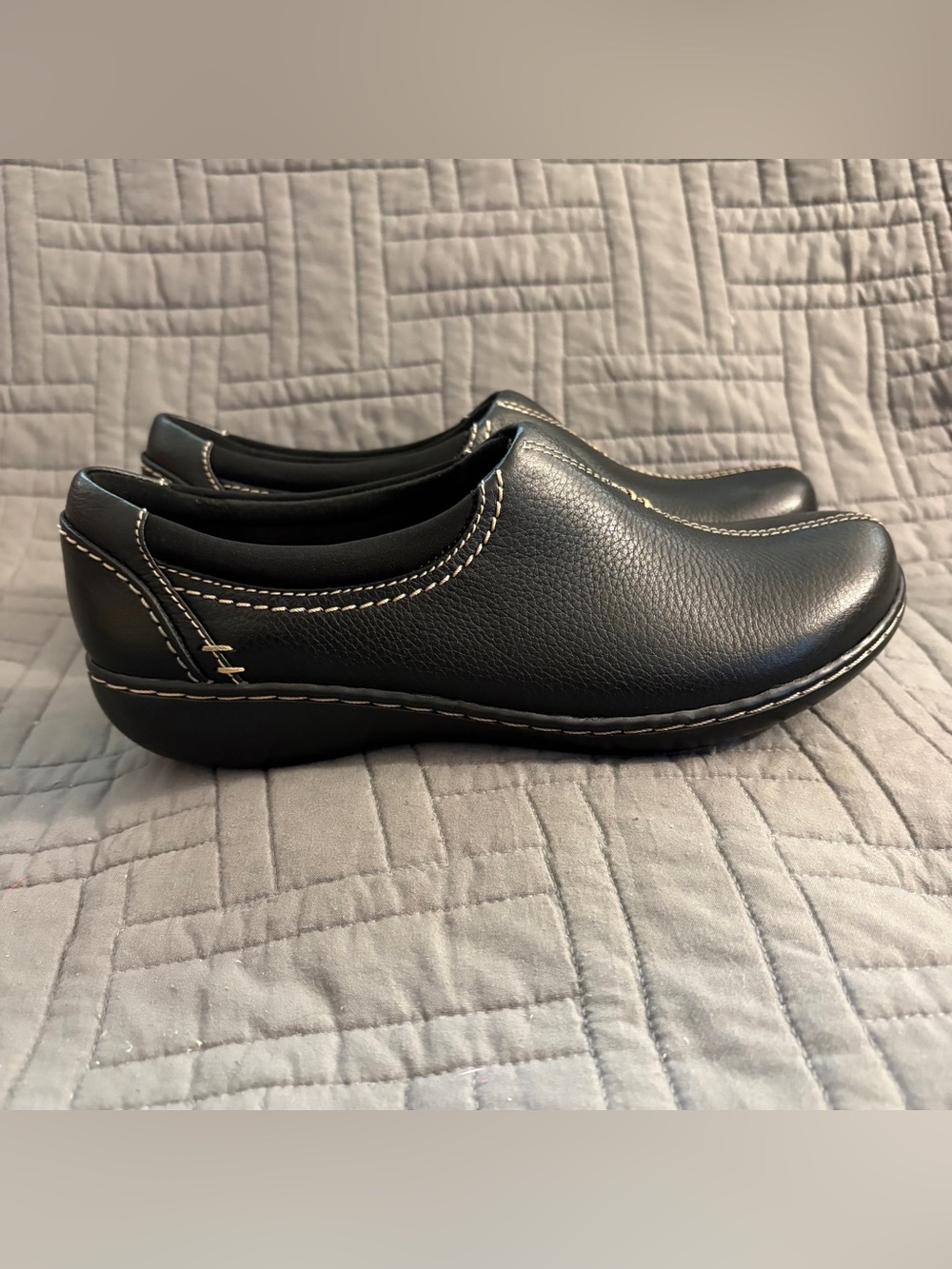 Clarks Ashland Joy Loafers Shoes Womens Size 8.5 M Black Leather Slip On